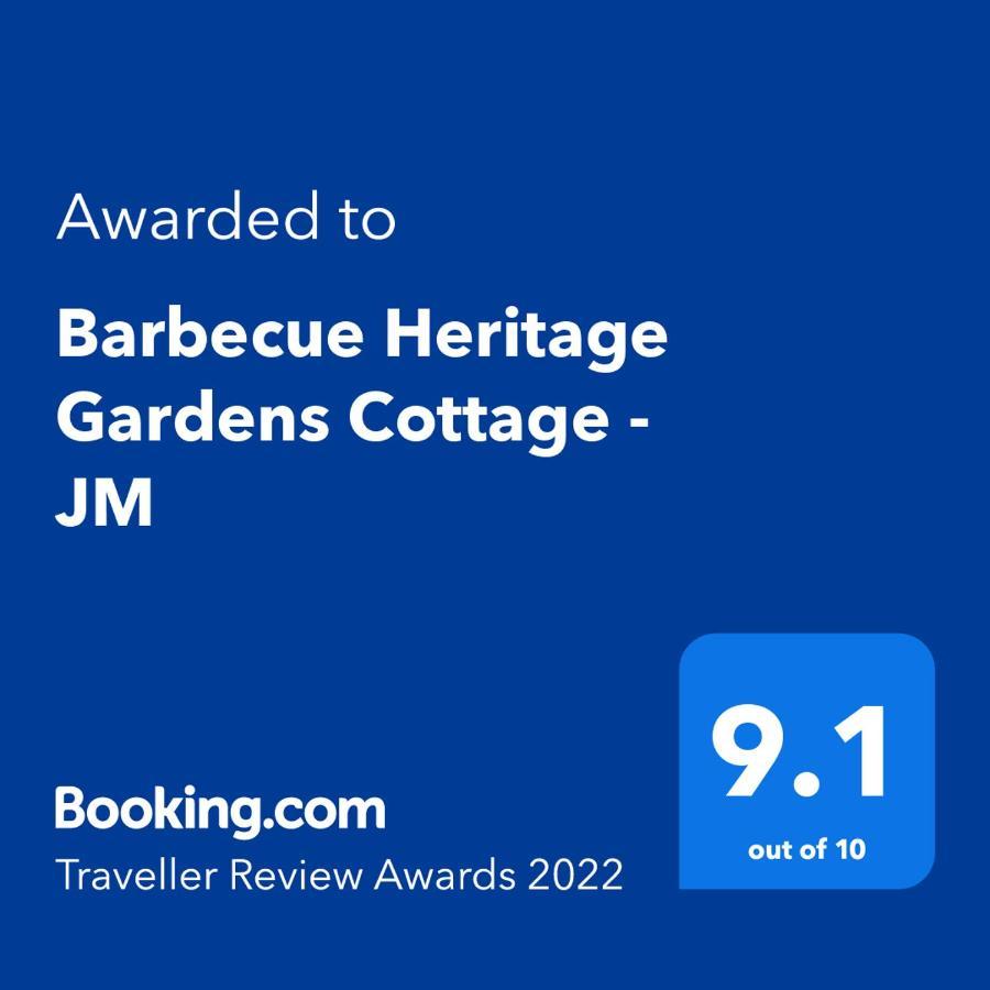 Barbecue Heritage Gardens Cottage - Jm Newcastle Dış mekan fotoğraf